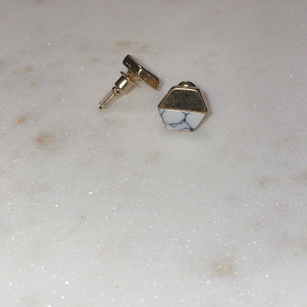 Gold and‎ White Marble post earrings